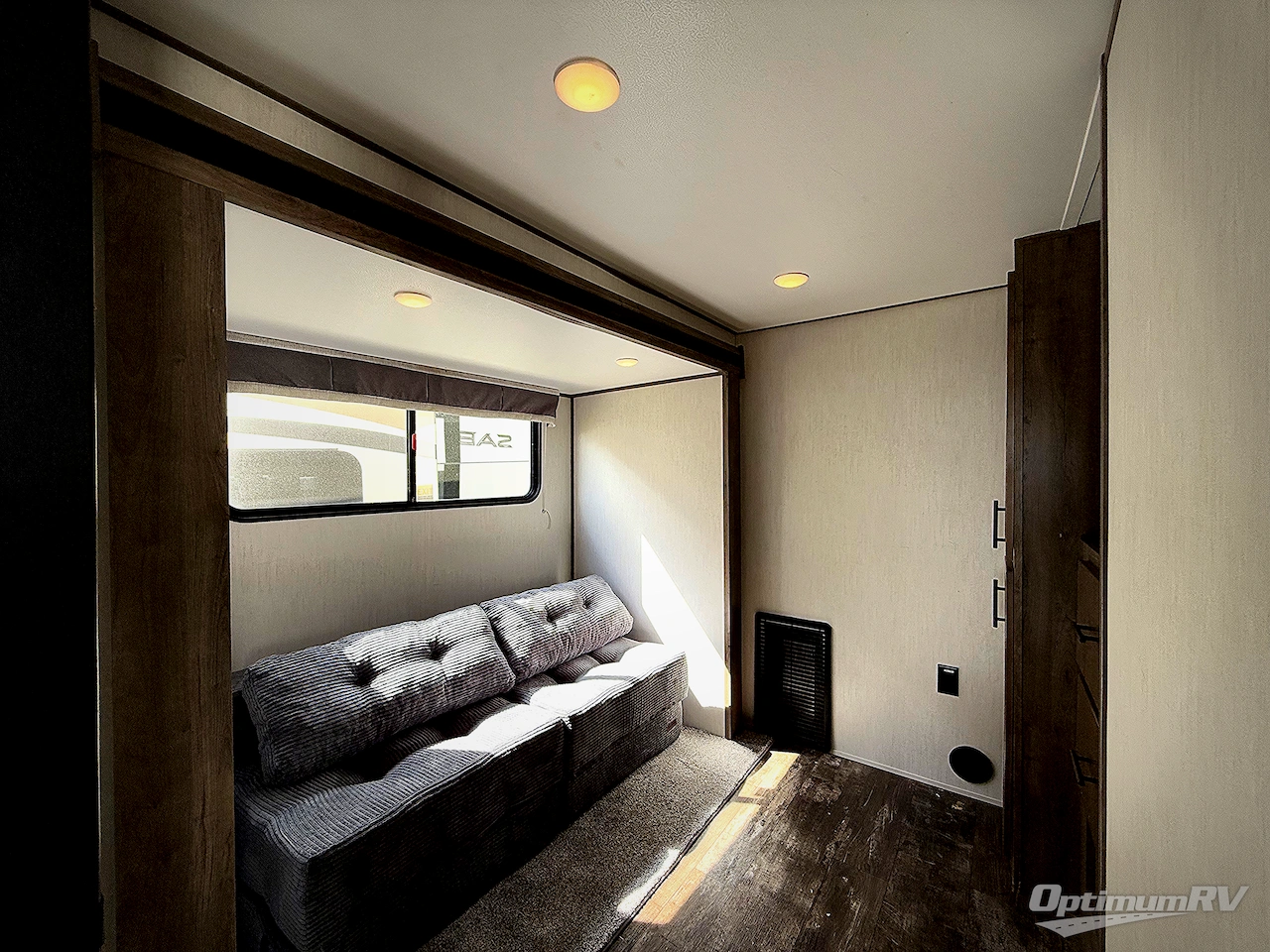 2022 Forest River Sabre 38DBQ Photo 10