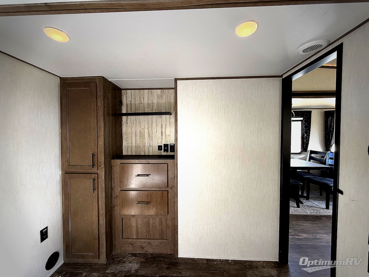 2022 Forest River Sabre 38DBQ Photo 11
