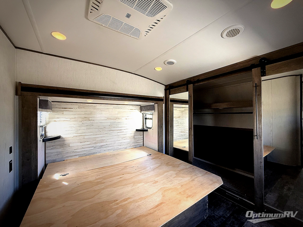 2022 Forest River Sabre 38DBQ Photo 18