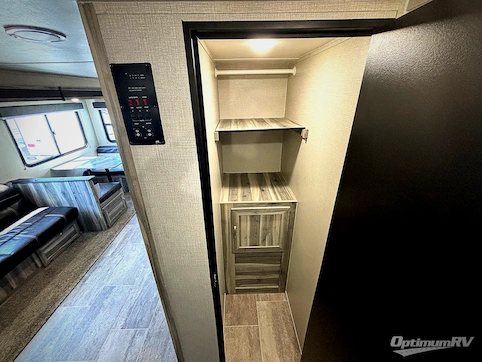 2022 Chinook Dream D290DBS RV Photo 3