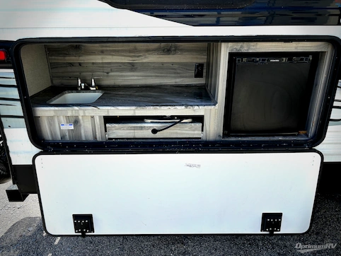 2022 Chinook Dream D290DBS RV Photo 4