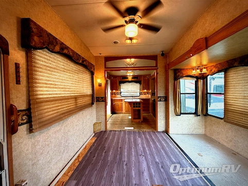 2007 Keystone Montana 3500 RL RV Photo 2