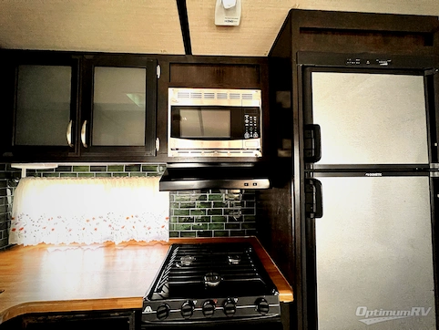 2018 Grand Design Imagine 2800BH RV Photo 3