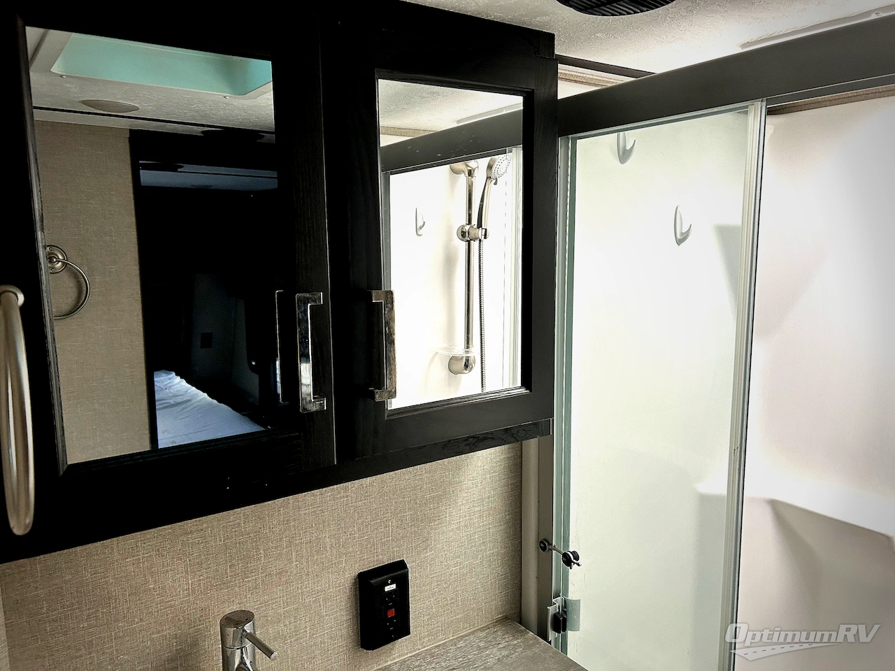 2019 Keystone Fuzion 373 Photo 26