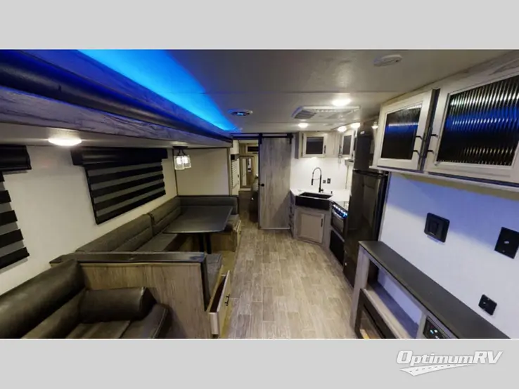 2022 Forest River Cherokee Alpha Wolf 26RB-L RV Photo 1