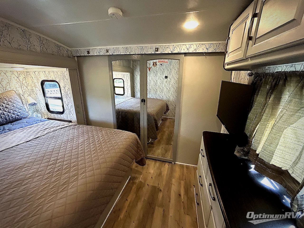 2017 Grand Design Reflection 337RLS Photo 9