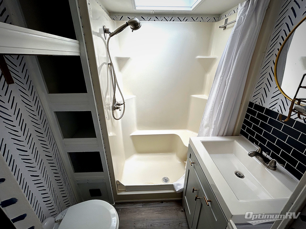 2017 Grand Design Reflection 337RLS Photo 11