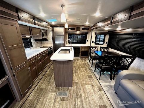 2022 CrossRoads Sunset Trail SS285CK RV Photo 2