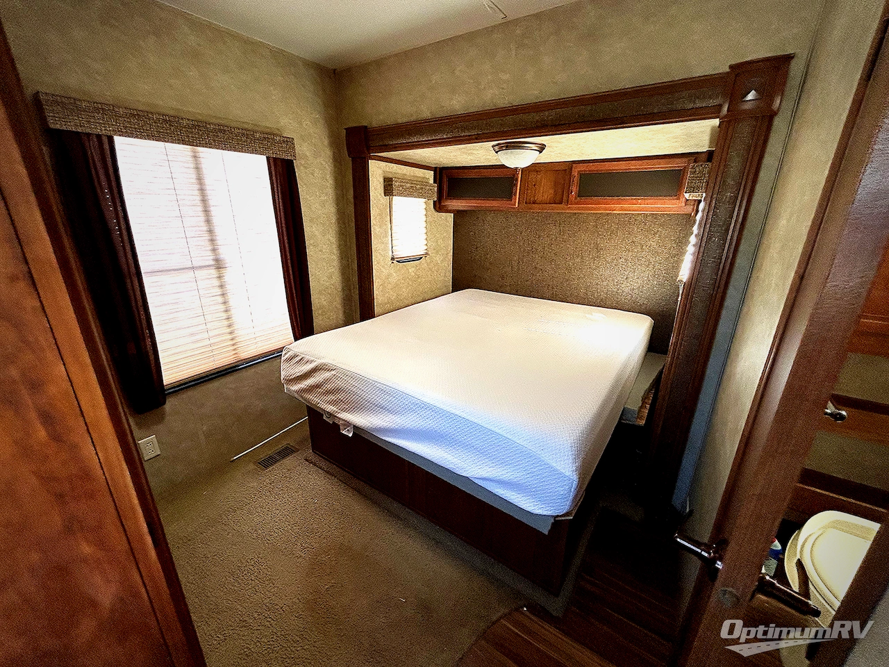 2015 Gulf Stream Conquest 40DEN Photo 13