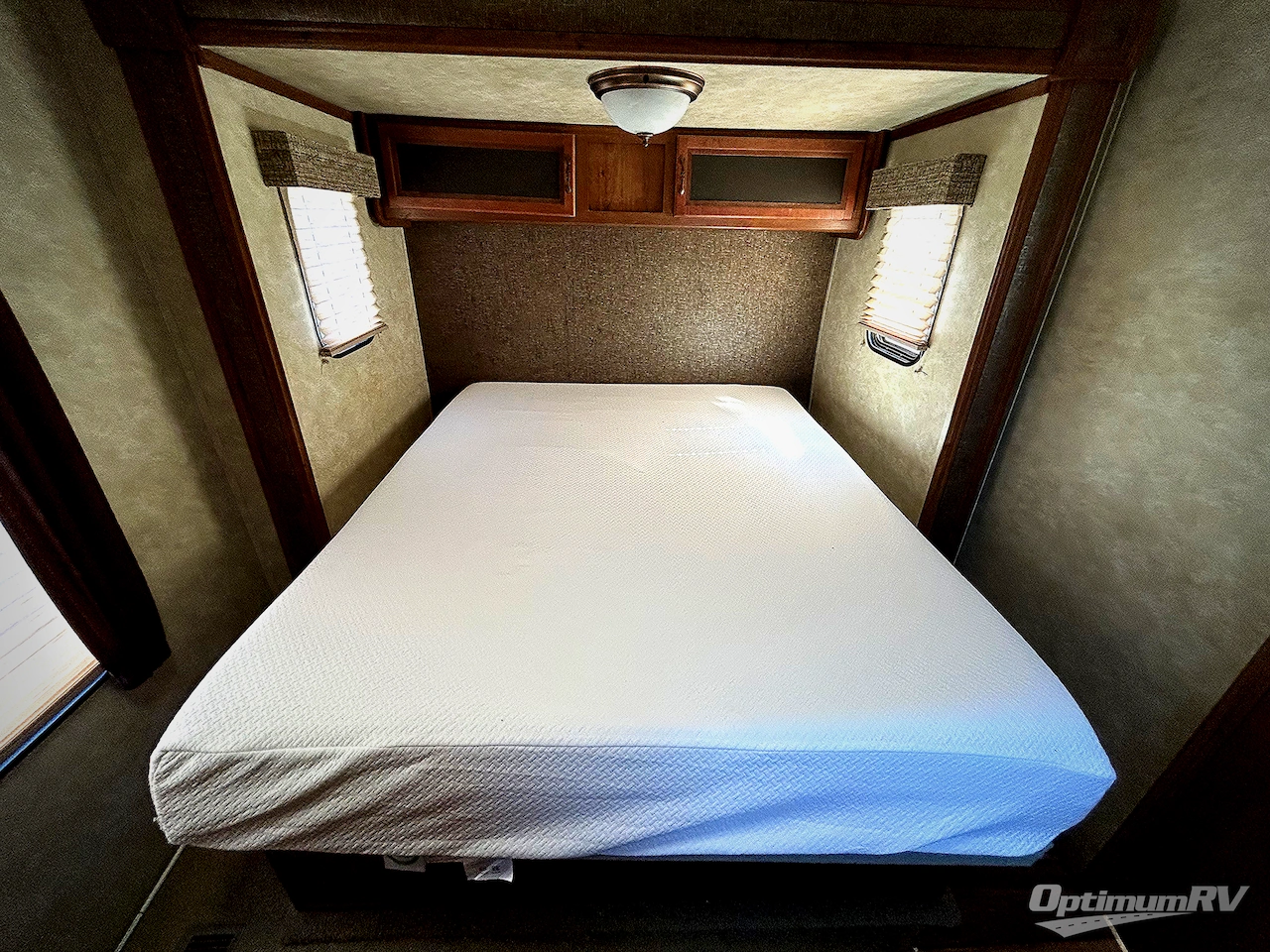 2015 Gulf Stream Conquest 40DEN Photo 14