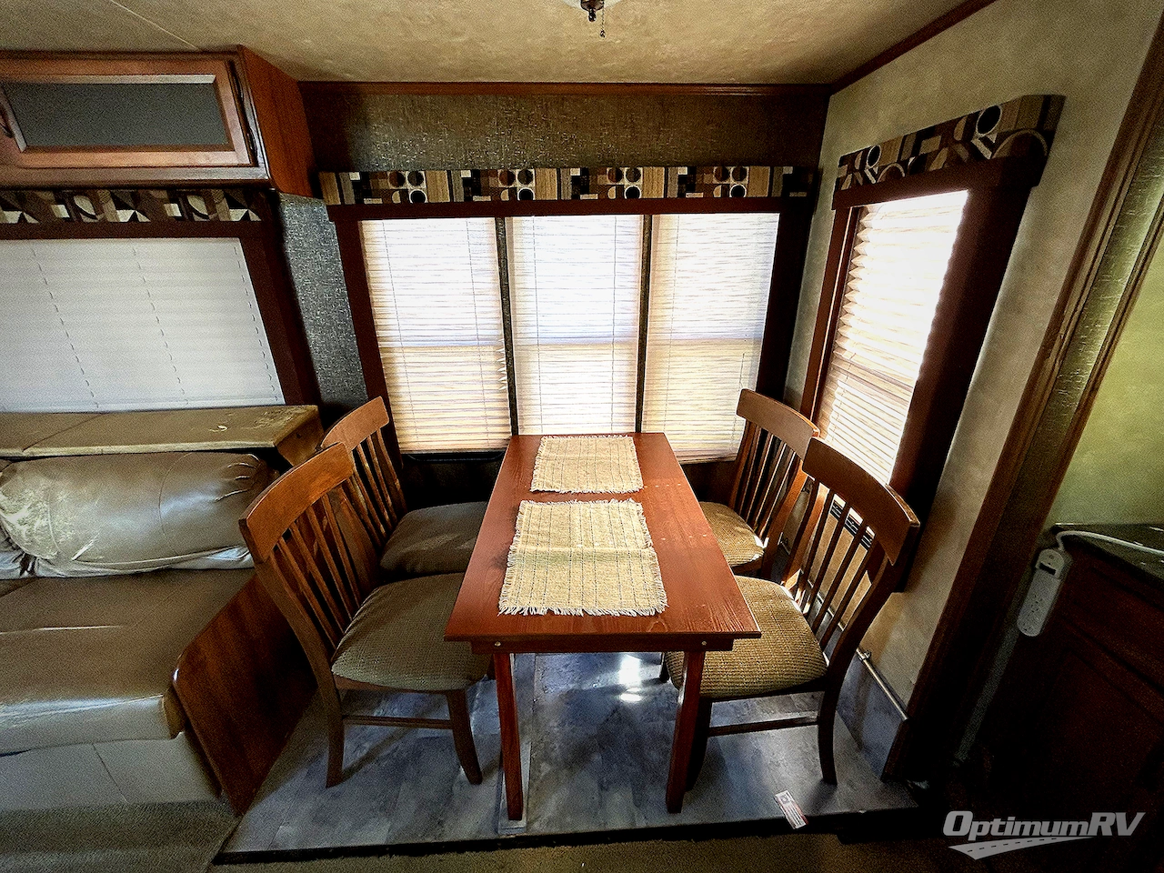 2015 Gulf Stream Conquest 40DEN Photo 7