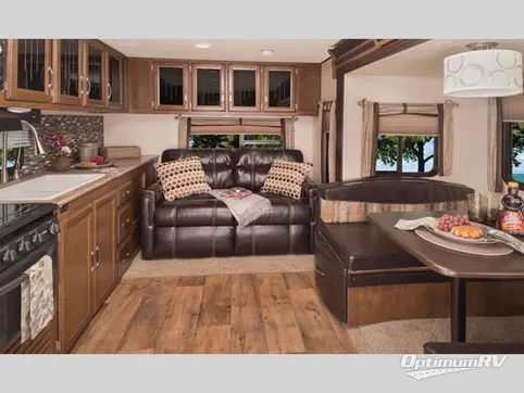 Used 2018 Forest River Wildwood 24RLSHL Featured Photo