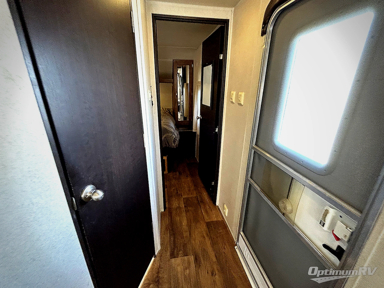 2017 Forest River Wildwood 27REI Photo 7