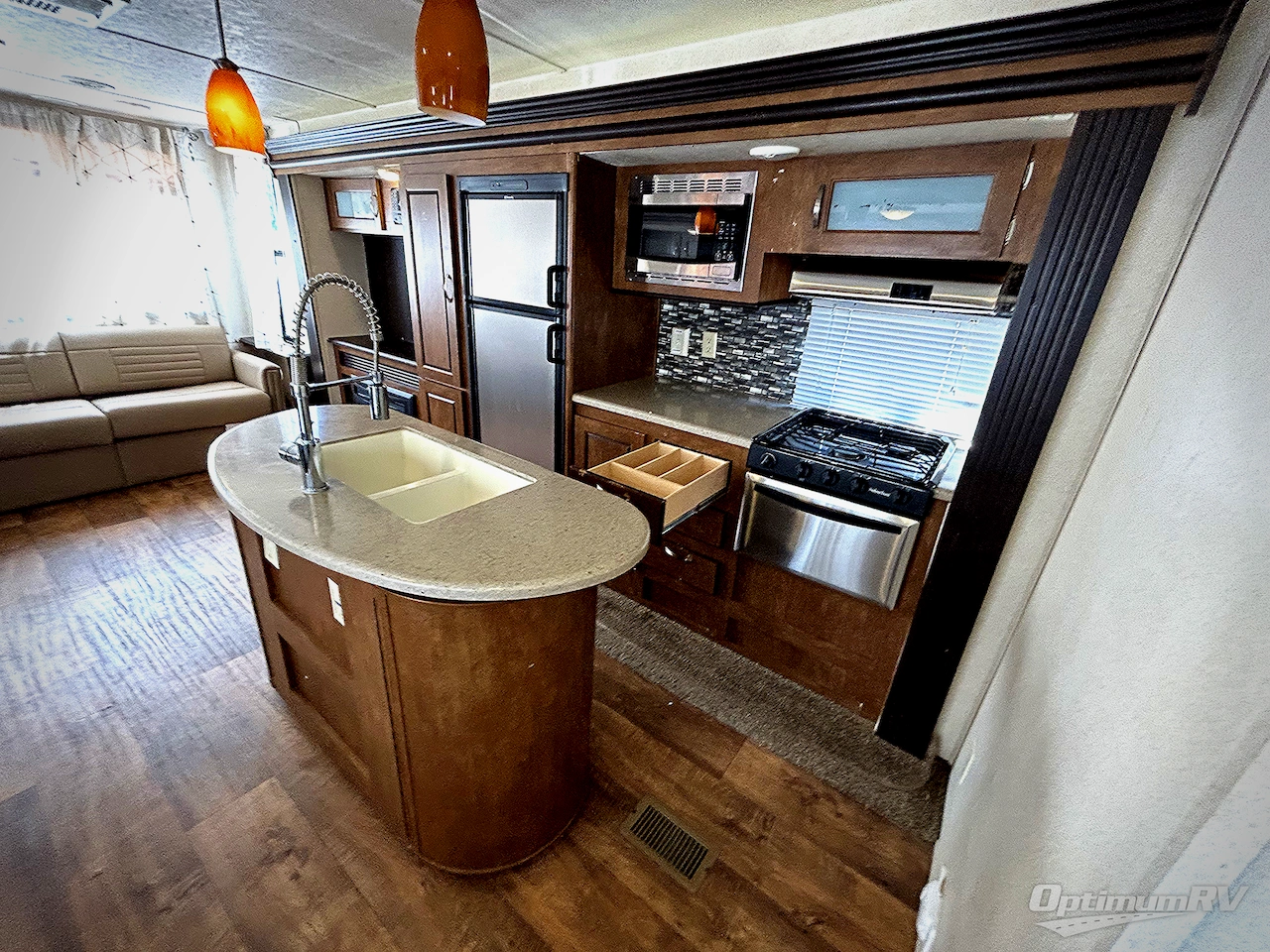 2017 Forest River Wildwood 27REI Photo 11