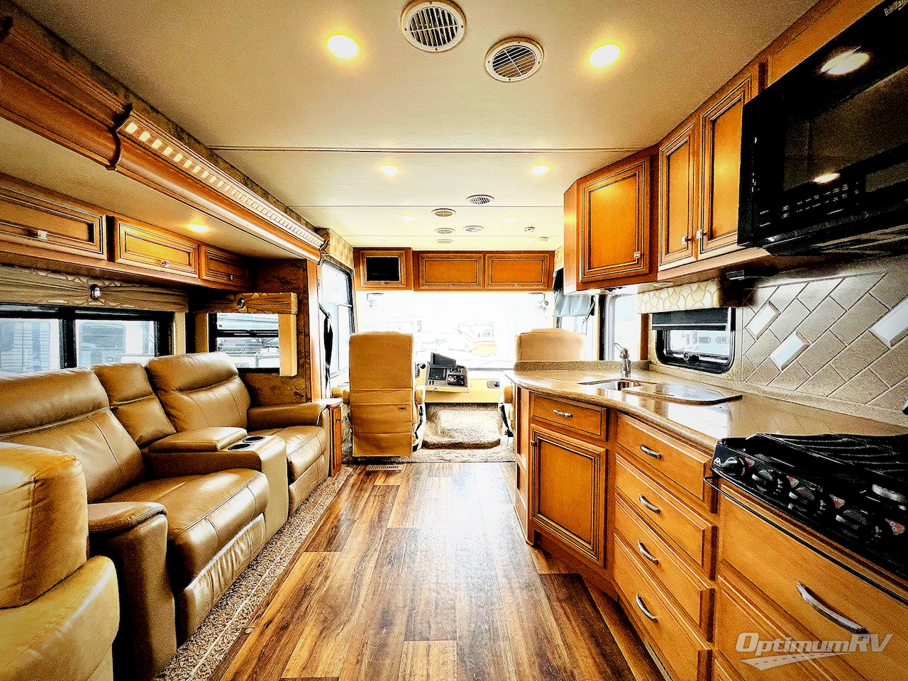 2017 Newmar Bay Star 3306 Photo 4