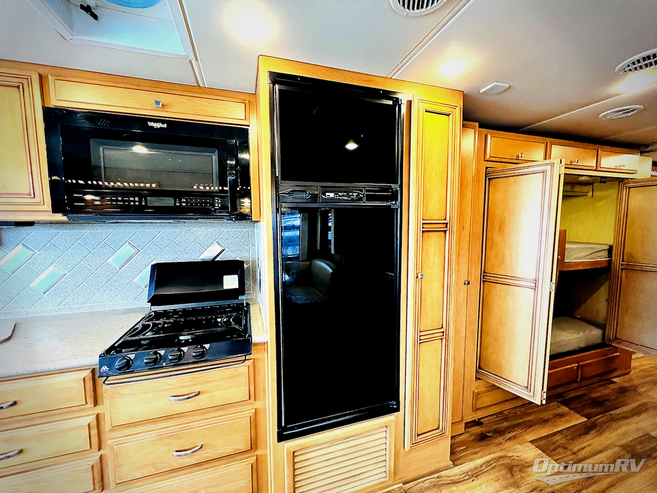 2017 Newmar Bay Star 3306 Photo 9