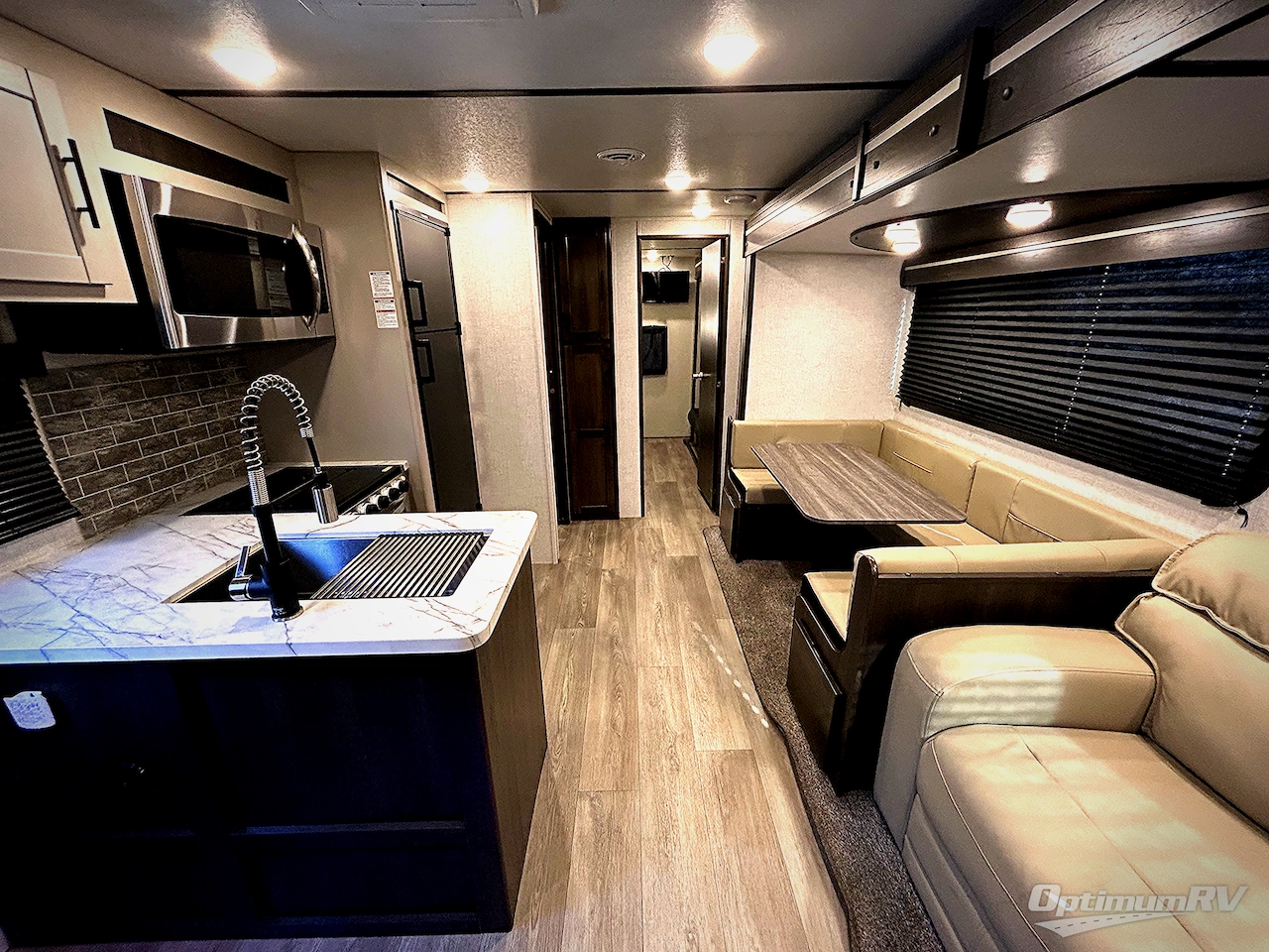 2021 CrossRoads Cruiser Aire CR33BHB Photo 4