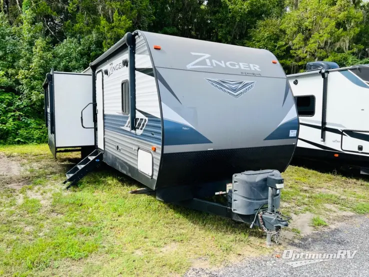 2019 CrossRoads Zinger ZR333DB RV Photo 1