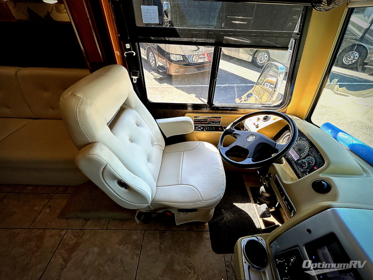 2015 Tiffin Allegro Breeze 32 BR Photo 4