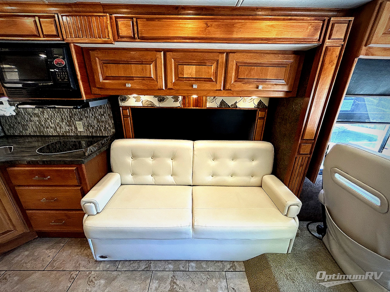 2015 Tiffin Allegro Breeze 32 BR Photo 13