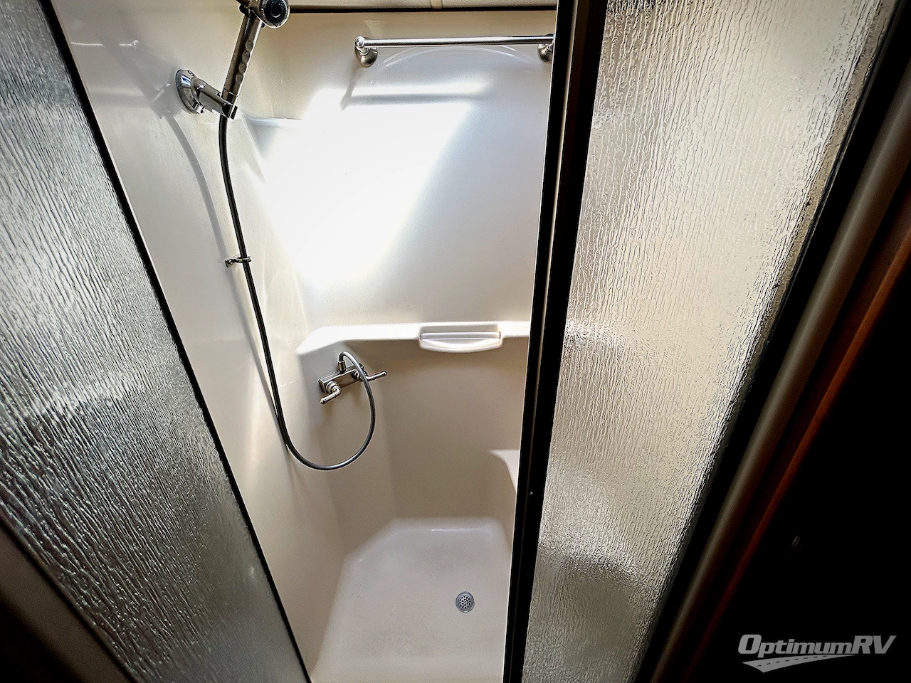 2015 Tiffin Allegro Breeze 32 BR Photo 18