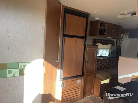 2010 CrossRoads Sunset Trail SX19RB RV Photo 2