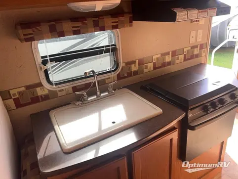 2010 CrossRoads Sunset Trail SX19RB RV Photo 3