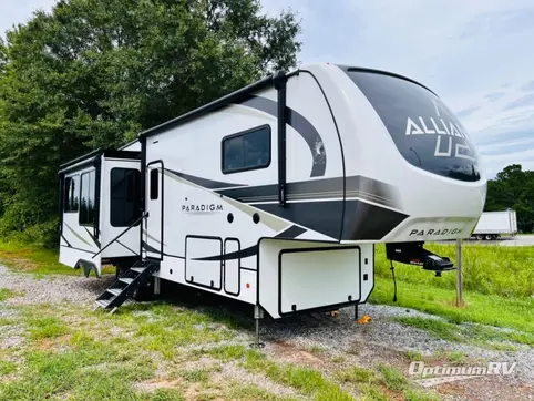 Used 2024 Alliance Paradigm 310RL Featured Photo