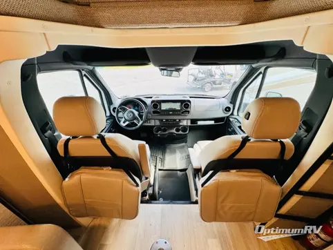 2020 Winnebago View 24V RV Photo 2