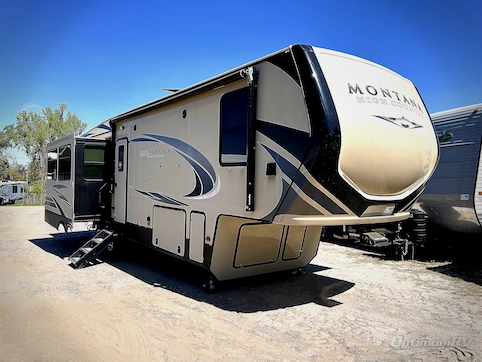 Used 2019 Keystone Montana High Country 331RL Featured Photo