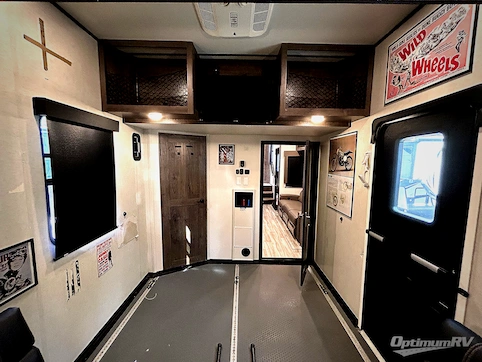 2022 Alliance Valor 37V13 RV Photo 4