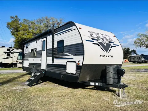 Used 2022 Palomino Puma 25BHSC Featured Photo