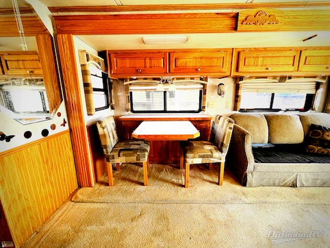 2005 Holiday Rambler Vacationer 37PCT RV Photo 3