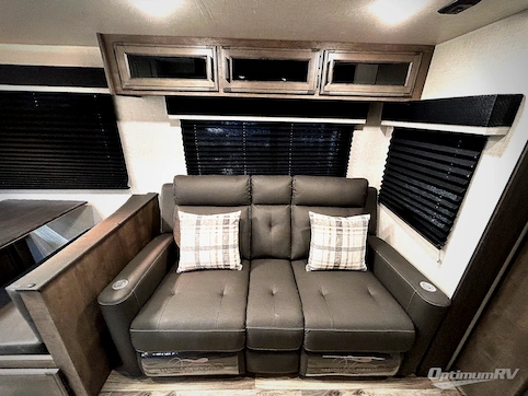 2023 Venture SportTrek Touring Edition STT272VRK RV Photo 4