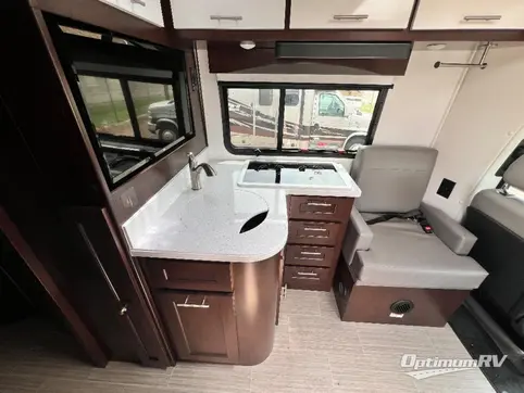 2022 Regency Ultra Brougham UB25TB RV Photo 3