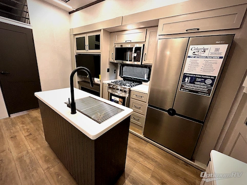 2025 Palomino Columbus 376DS RV Photo 3