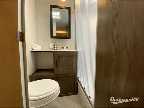 2021 Forest River Wildwood X-Lite 282QBXL RV Photo 4