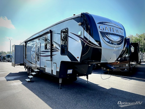 Used 2017 Heartland Gateway 3700PTB Featured Photo