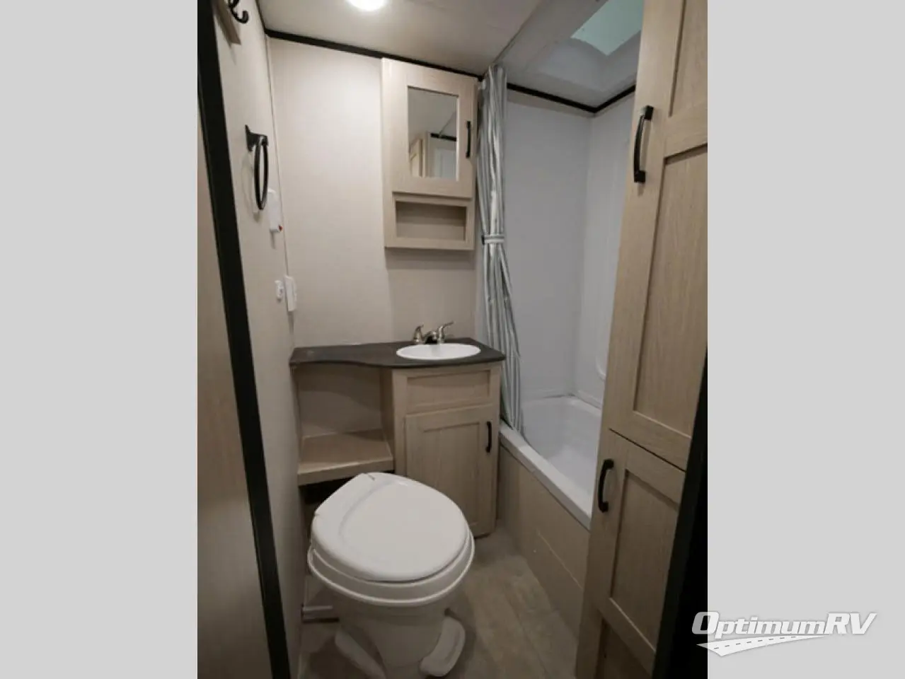 2022 Coachmen Apex 194BHS Photo 4