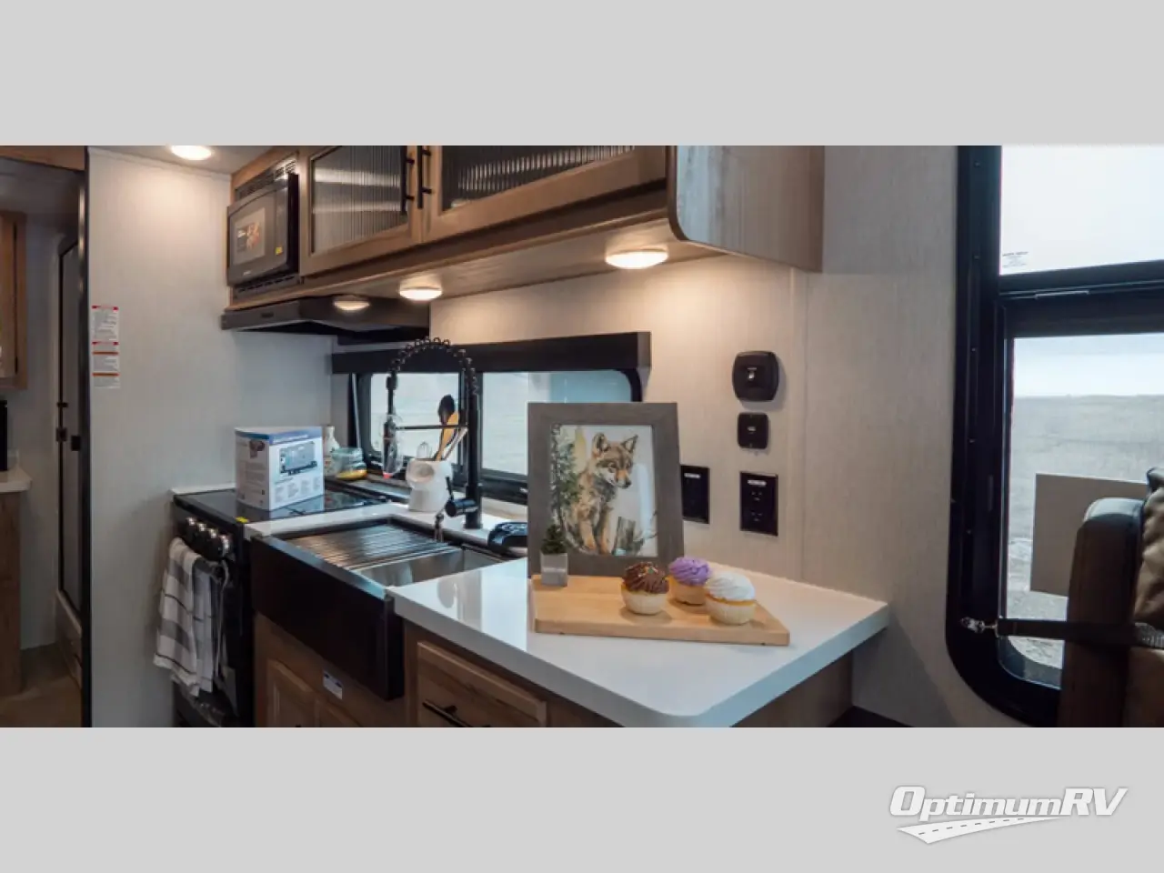 2025 Forest River Cherokee Black Label 16MLBL Photo 6