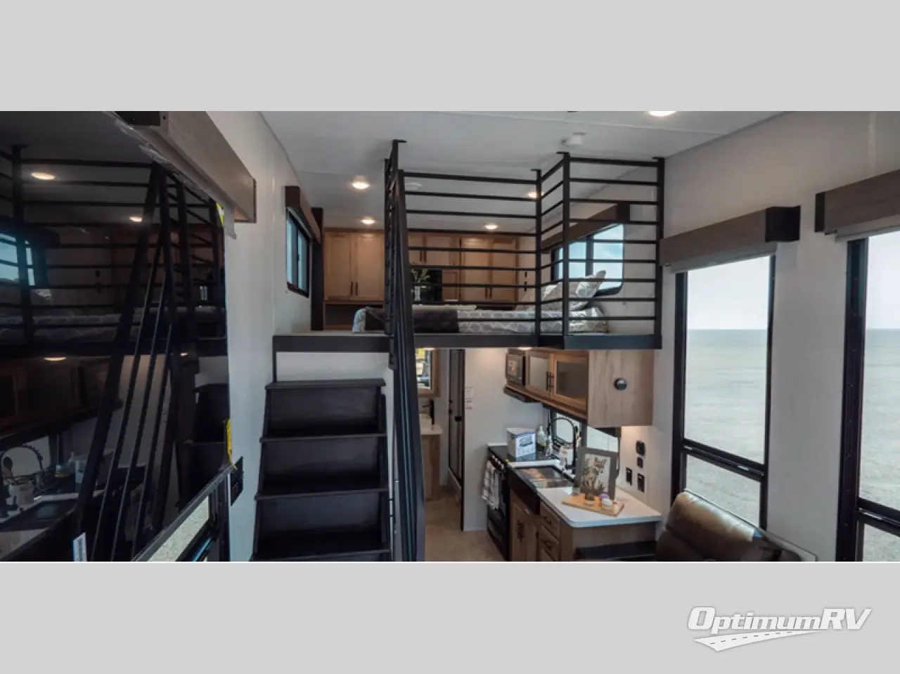 2025 Forest River Cherokee Black Label 16MLBL Photo 8