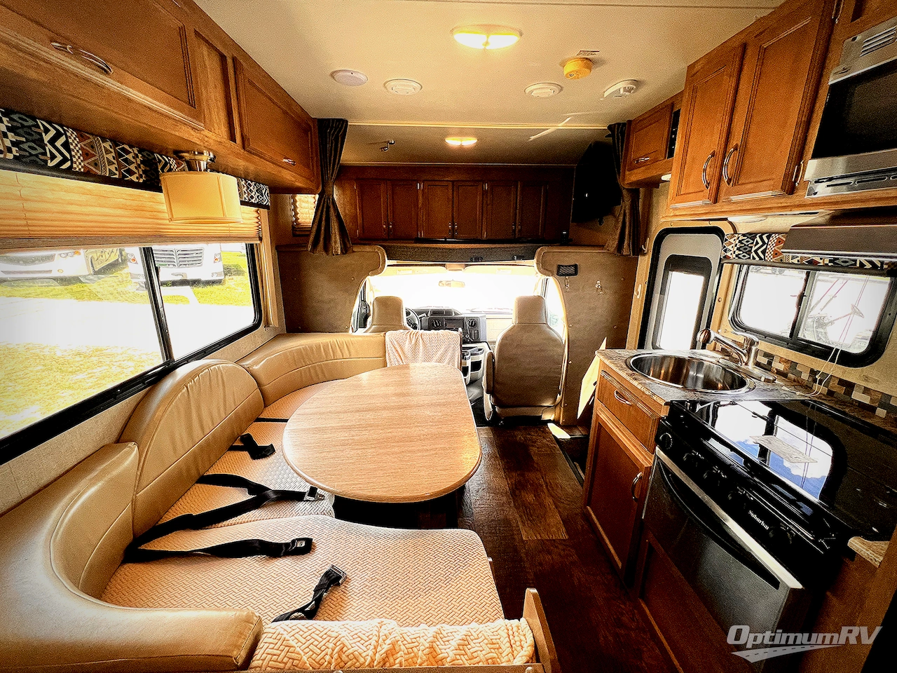 2017 Gulf Stream Conquest Class C 6237 Photo 5