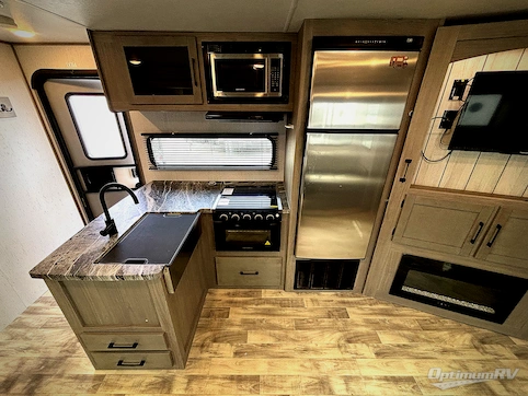 2022 Dutchmen Kodiak Ultra-Lite 296BHSL RV Photo 2