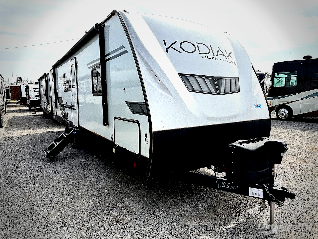 2022 Dutchmen Kodiak Ultra-Lite 296BHSL Photo 1