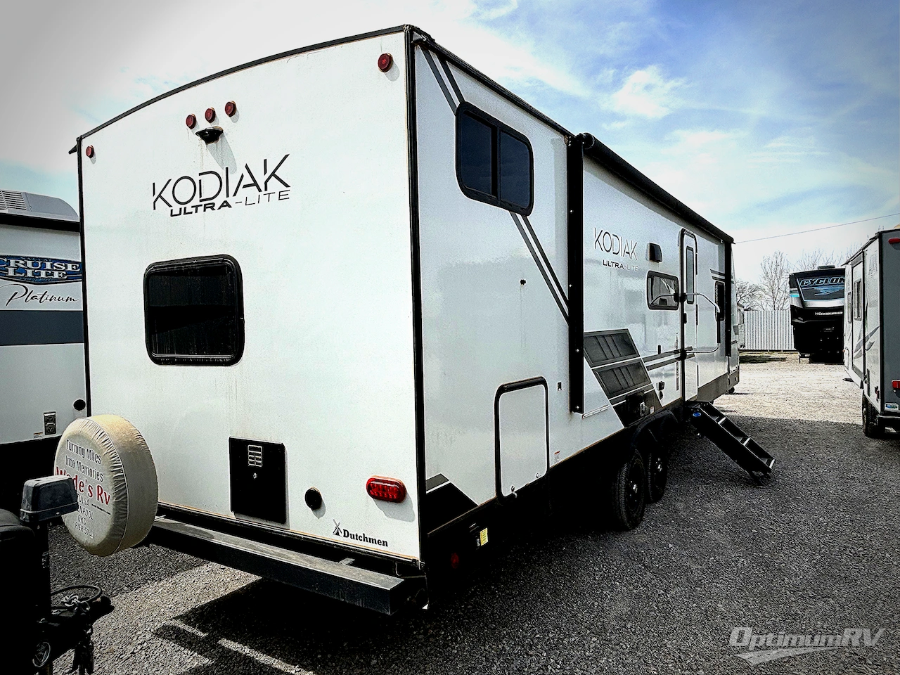 2022 Dutchmen Kodiak Ultra-Lite 296BHSL Photo 2