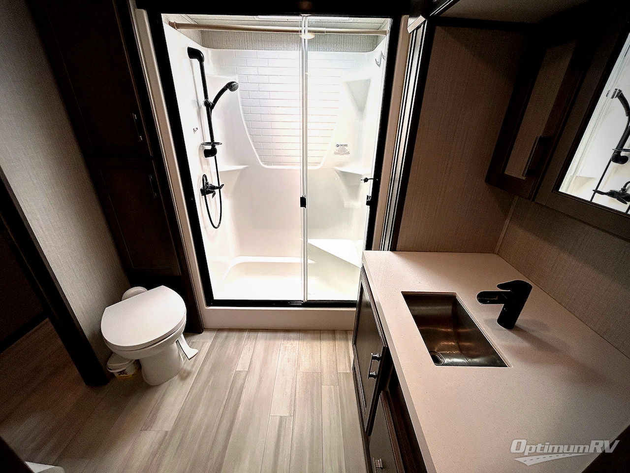 2021 Grand Design Solitude S-Class 2930RL Photo 9