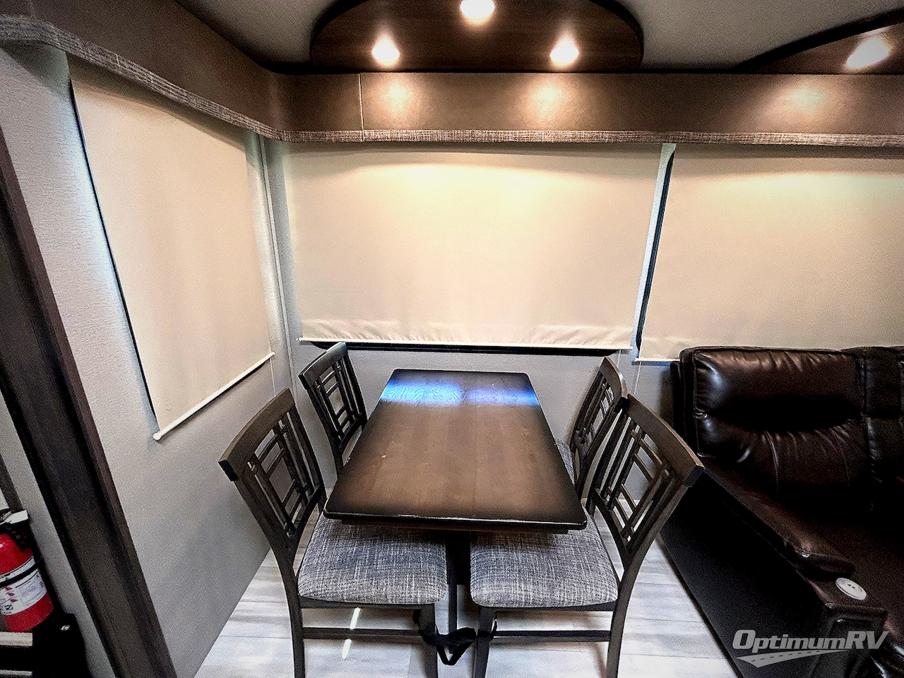 2021 Grand Design Solitude S-Class 2930RL Photo 12