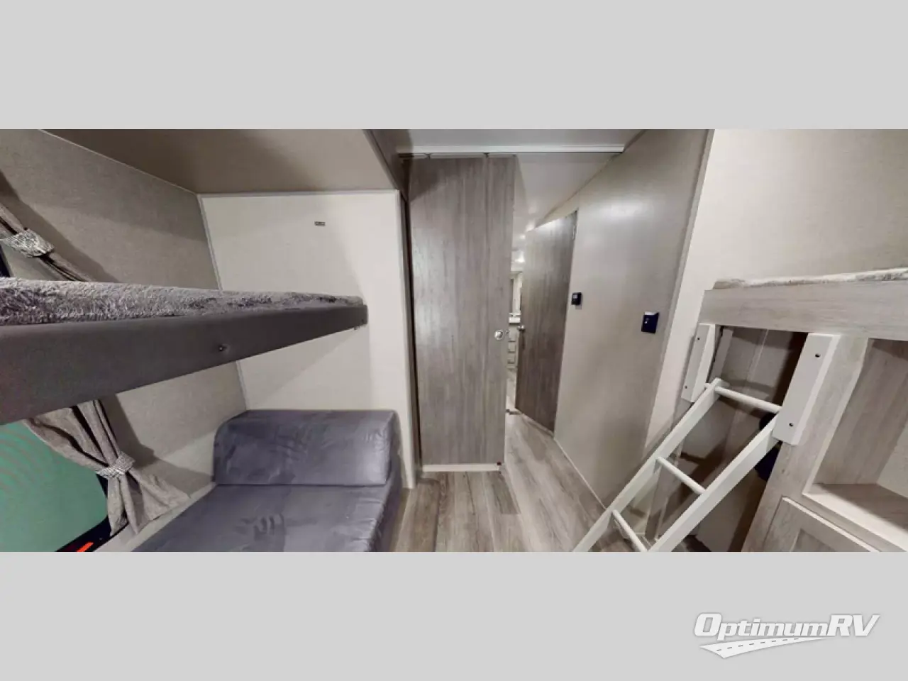 2023 Coachmen Catalina Legacy 343BHTS Photo 4