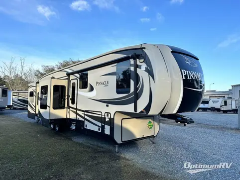 Used 2017 Jayco Pinnacle 38REFS Featured Photo