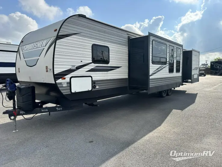 2022 KZ Sportsmen 362DB RV Photo 1